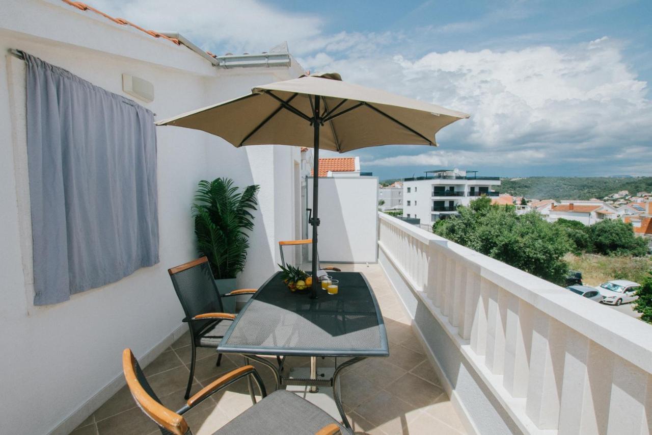 Apartamento Blue Sea House Trogir Exterior foto