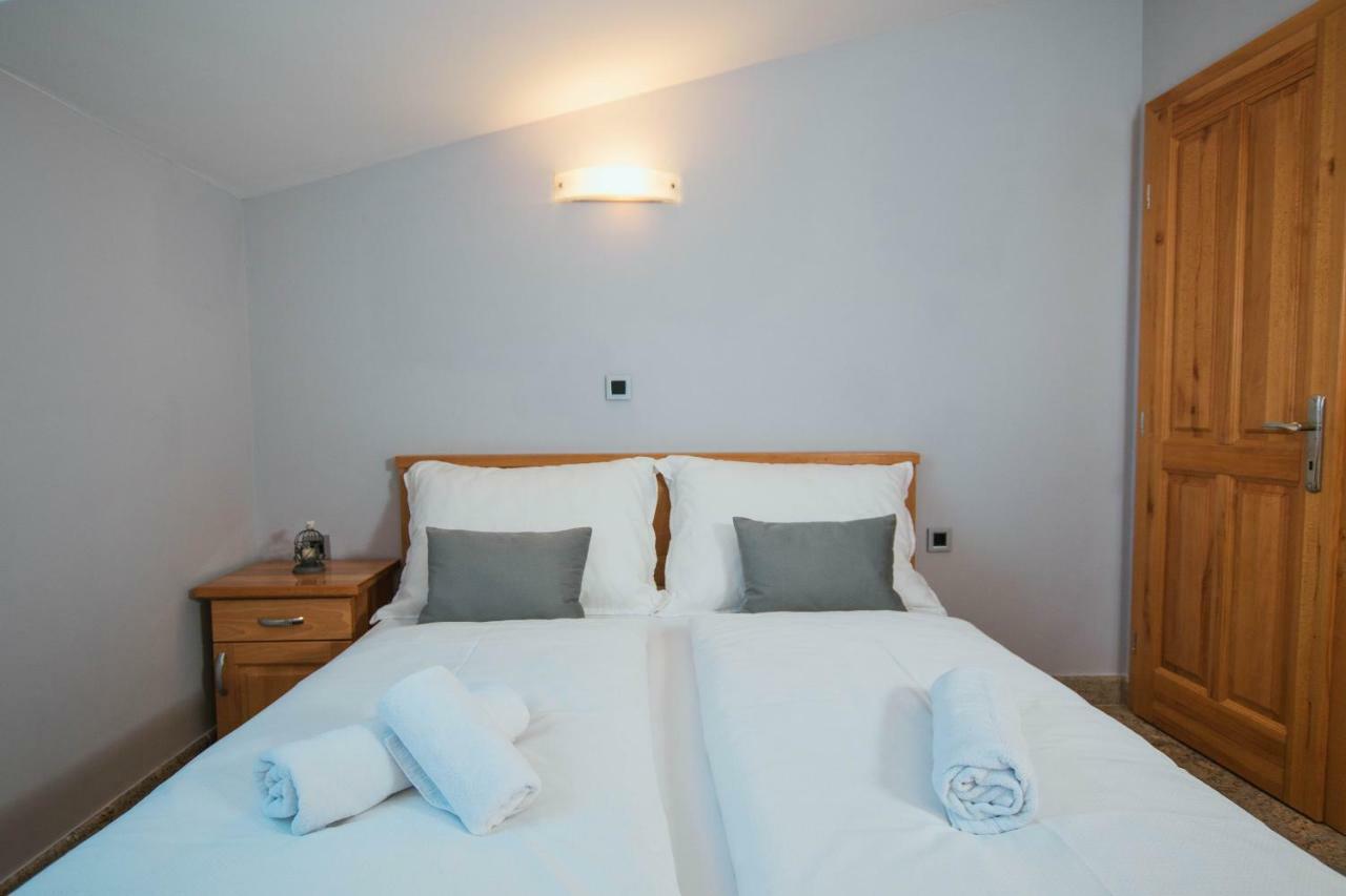 Apartamento Blue Sea House Trogir Exterior foto